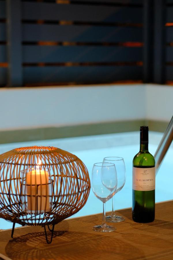 Aelia Seaside Luxury Suites Nea Karvali Zewnętrze zdjęcie